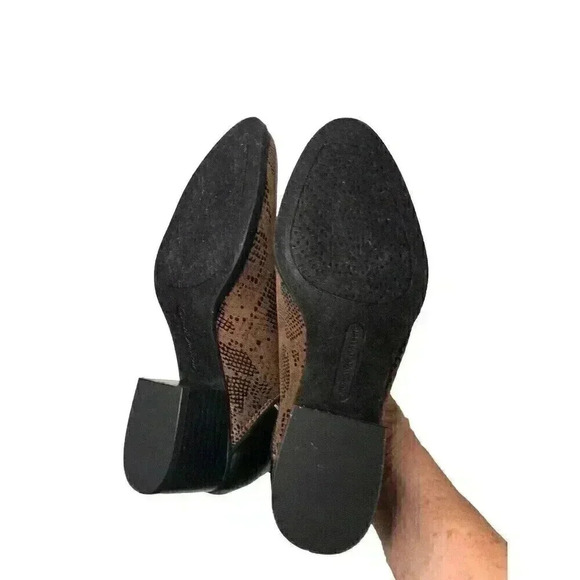 Andrew Geller Womens 7M Black And Tan Snake Print Booties Back Zip NWOB - Picture 6 of 6